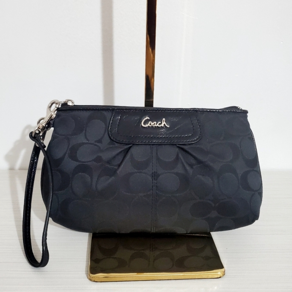 EUC Coach Black Signature Wristlet